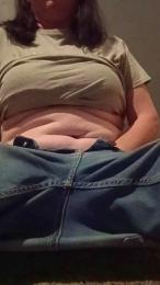 Lonely4u2b webcam model stream image