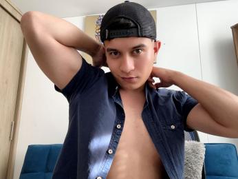 MaxCol webcam model stream image