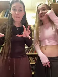 FroggyAnna webcam model stream image