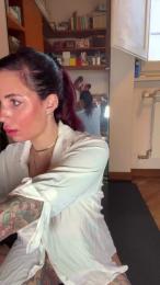 Dancing_w_Vale webcam cam4 model stream image