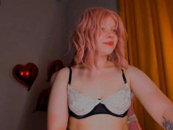 CutieSue webcam model stream image
