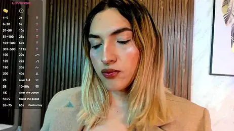 TomLondon_ webcam model stream image