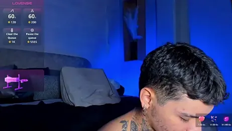 Ian_Castillo_ webcam stripchat model stream image