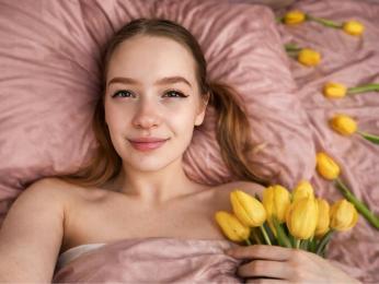 VictoriaMill webcam livejasmin model stream image