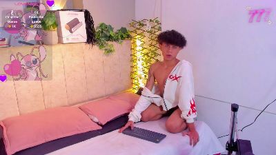 Taylor_Black_ webcam model stream image