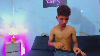 Spicy_guys webcam model stream image