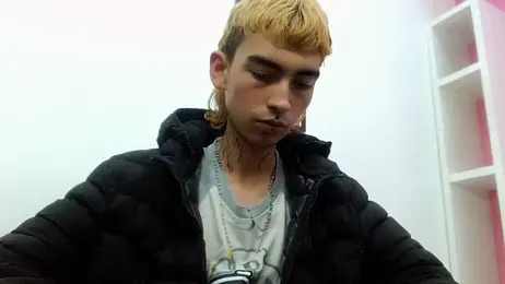 ttimy_x_boy webcam model stream image