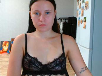 VikiKelt webcam model stream image