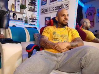 Leenar Key webcam model stream image