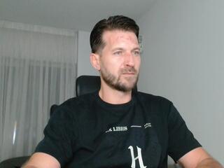 Hadess webcam model stream image