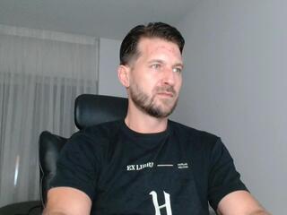 Hadess webcam model stream image