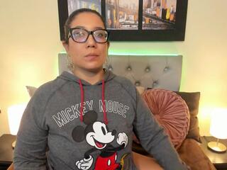 Monika Ortiz webcam model stream image