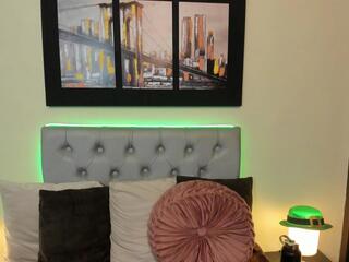 Monika Ortiz webcam model stream image