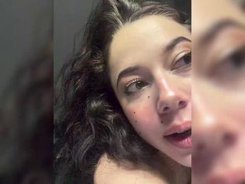 Taanni webcam bongacams model stream image