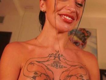 LunaMystyque webcam model stream image