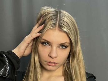 GlendaLabeau webcam livejasmin model stream image