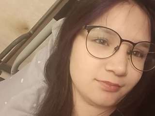 latoniabudney webcam model stream image
