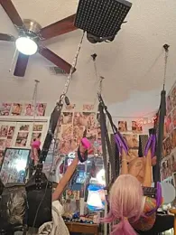 luvs2cumm69 webcam model stream image