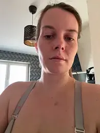 newMichelle webcam model stream image