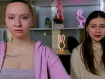 mila_glow webcam model stream image