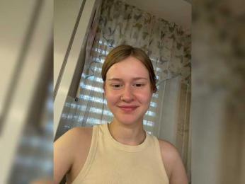 Lisakisaa webcam bongacams model stream image