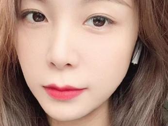 AhJing webcam livejasmin model stream image