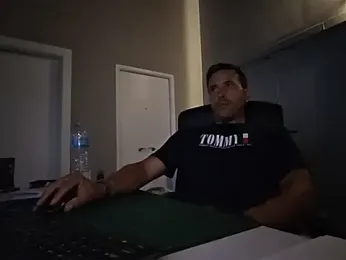 Lucas___81 webcam stripchat model stream image