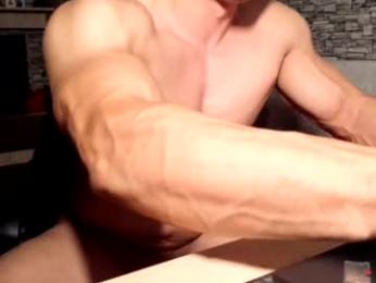 dominatemuscleのプレビュー