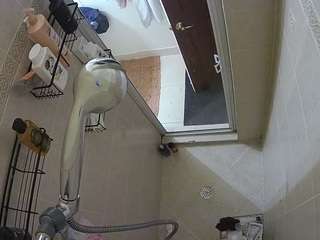 voyeurcam-baileybase-shower webcam model stream image