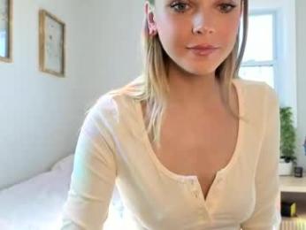 scarletterose_504259 webcam model stream image