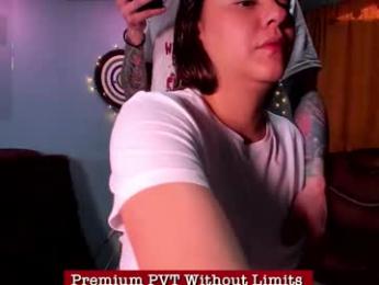 alyceandaxellredhot webcam model stream image