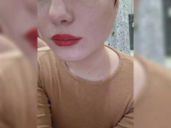 -Molly webcam model stream image