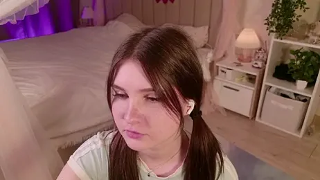 LeraKit webcam stripchat model stream image