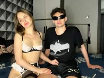 merycouple webcam model stream image