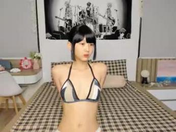 little_yena webcam model stream image