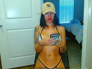 tighttinymilf webcam model stream image