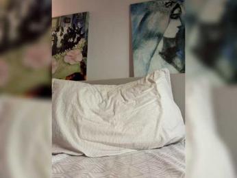 K___ webcam bongacams model stream image
