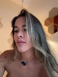 Emilia_Bakerrのプレビュー