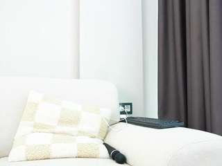 noreencovert webcam model stream image