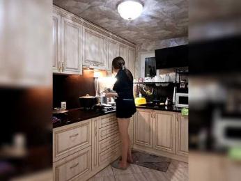 -Frida- webcam model stream image