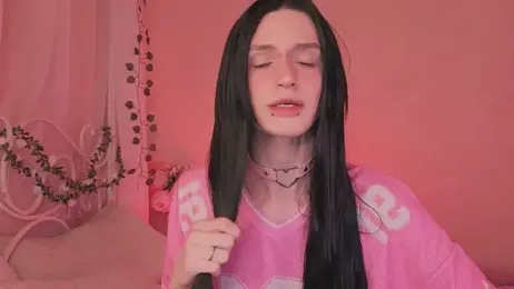 madi_snow webcam model stream image