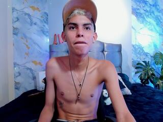 Sky Jules webcam model stream image