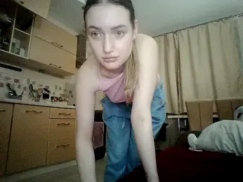 Lisanta webcam stripchat model stream image