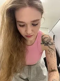 RussianWoman webcam stripchat model stream image