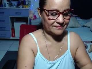 samy-mature webcam model stream image