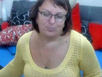 KyliePage1 webcam bongacams model stream image