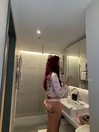 AileenInkOfficial webcam model stream image