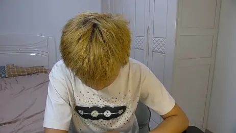 Chocolates-001 webcam model stream image