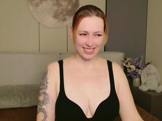 Evie Bennet webcam model stream image