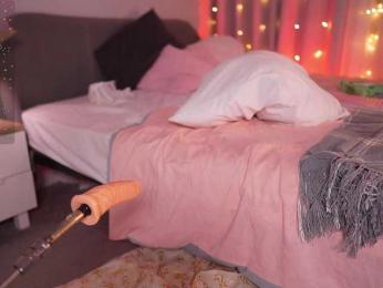 CherryGirlfriend webcam model stream image